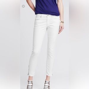 Banana Republic White Skinny Jean with ankle zipper, size 28 EUC